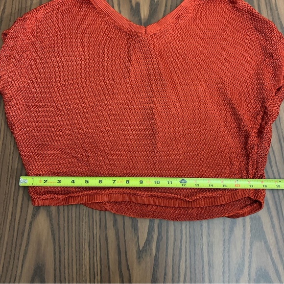 White House Black Market Crop Sweater Burnt Orange - Picture 8 of 9